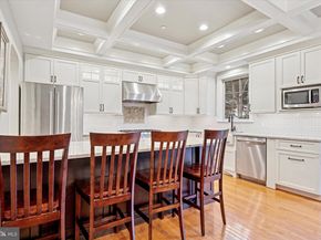 121 Valley Place, Media PA 19063