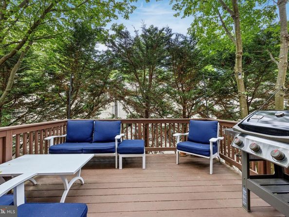 121 Valley Place, Media PA 19063