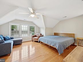 121 Valley Place, Media PA 19063