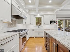 121 Valley Place, Media PA 19063