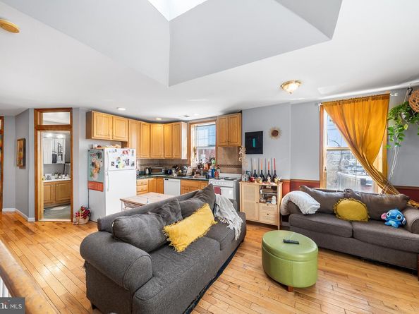 3000 W Girard Avenue, Philadelphia PA 19130