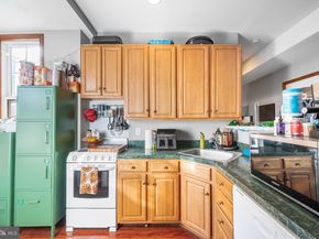 3000 W Girard Avenue, Philadelphia PA 19130