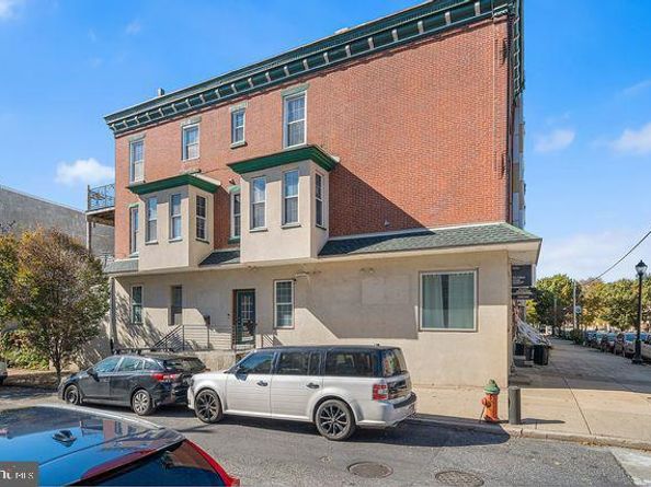 3000 W Girard Avenue, Philadelphia PA 19130