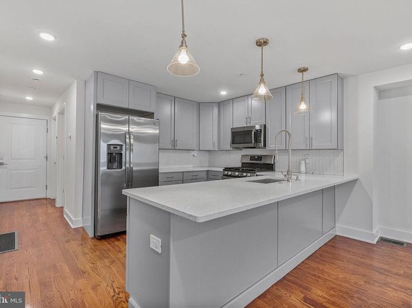 402 N Front Street 3, Philadelphia PA 19123