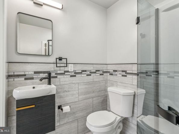 1808 W Susquehanna Avenue, Philadelphia PA 19121