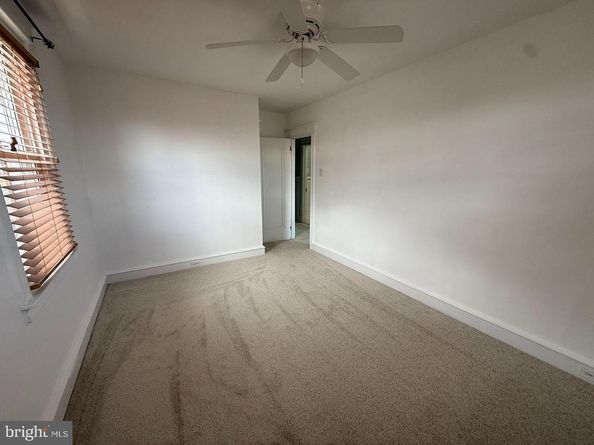 5902 E Roosevelt Boulevard, Philadelphia PA 19149