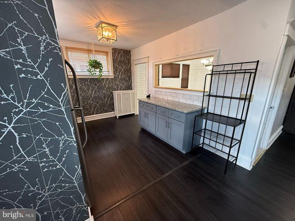 5902 E Roosevelt Boulevard, Philadelphia PA 19149