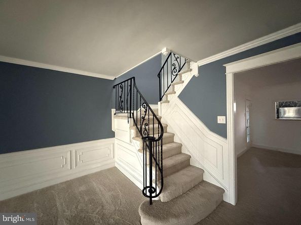 5902 E Roosevelt Boulevard, Philadelphia PA 19149