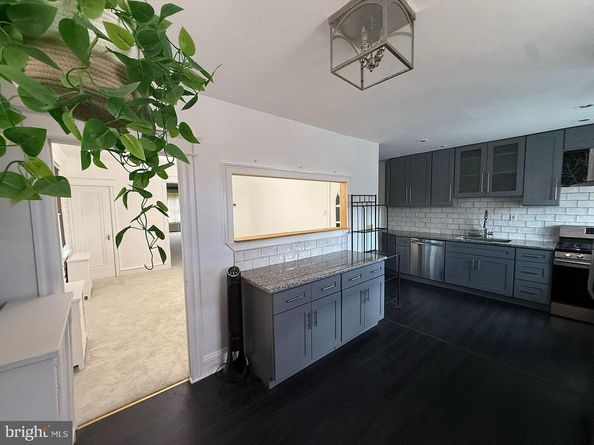 5902 E Roosevelt Boulevard, Philadelphia PA 19149