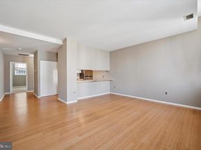 130 N Bread Street 310, Philadelphia PA 19106