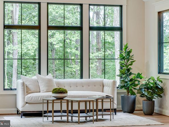 2210 Trott Avenue, Vienna VA 22181