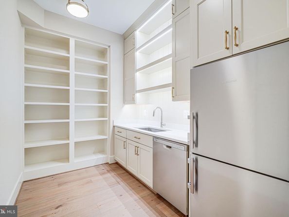 2210 Trott Avenue, Vienna VA 22181