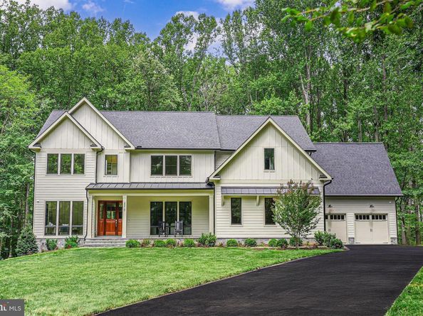 2210 Trott Avenue, Vienna VA 22181