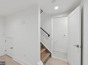 1325 N 17TH Street A, Philadelphia PA 19121