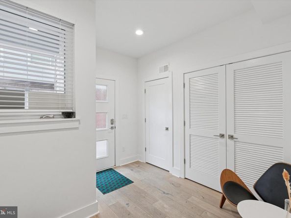 1325 N 17TH Street A, Philadelphia PA 19121