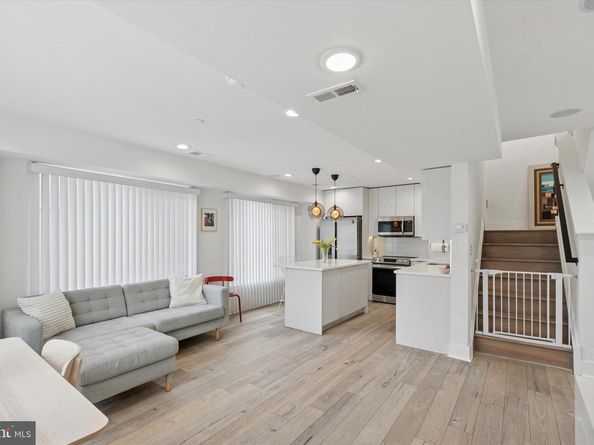 1325 N 17TH Street A, Philadelphia PA 19121