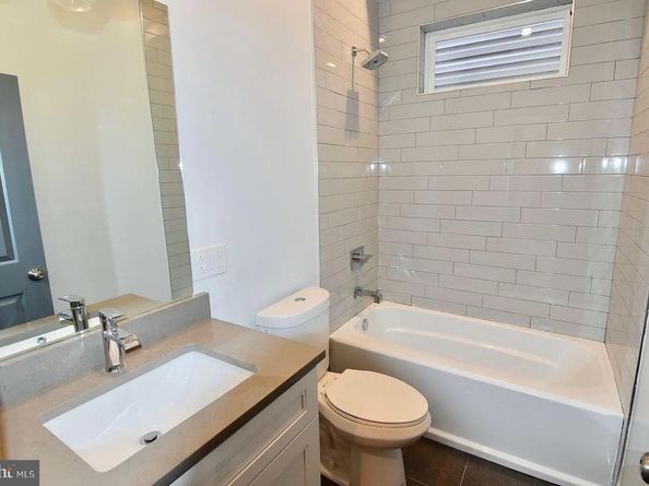 1337 N Franklin Street, Philadelphia PA 19122