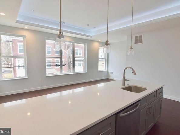 1337 N Franklin Street, Philadelphia PA 19122