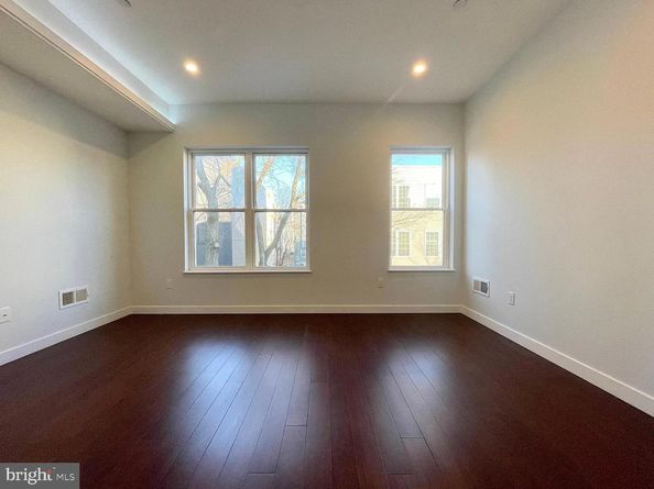 1337 N Franklin Street, Philadelphia PA 19122