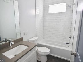 1337 N Franklin Street, Philadelphia PA 19122