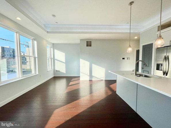 1337 N Franklin Street, Philadelphia PA 19122