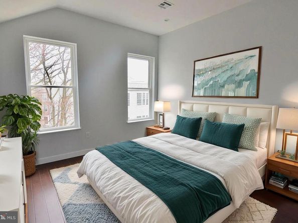 1337 N Franklin Street, Philadelphia PA 19122
