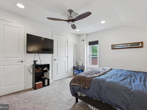359 Lemonte Street, Philadelphia PA 19128