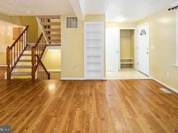 1120 Stevenson Court, Herndon VA 20170