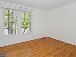 1120 Stevenson Court, Herndon VA 20170