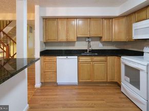 1120 Stevenson Court, Herndon VA 20170