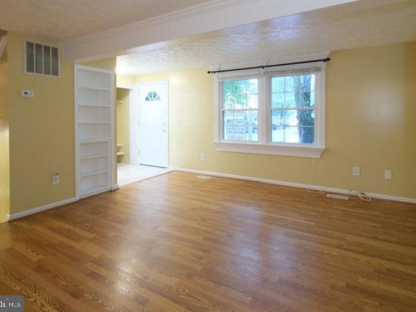 1120 Stevenson Court, Herndon VA 20170