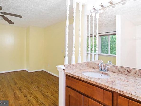 1120 Stevenson Court, Herndon VA 20170