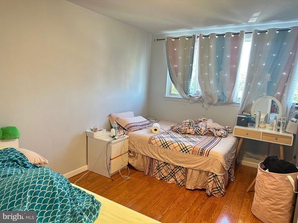 1325 N 13TH Street, Philadelphia PA 19122