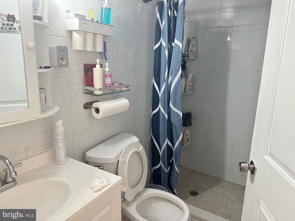 1325 N 13TH Street, Philadelphia PA 19122