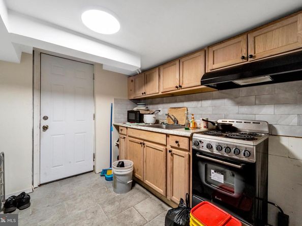 512 Fairfield Avenue, Upper Darby PA 19082