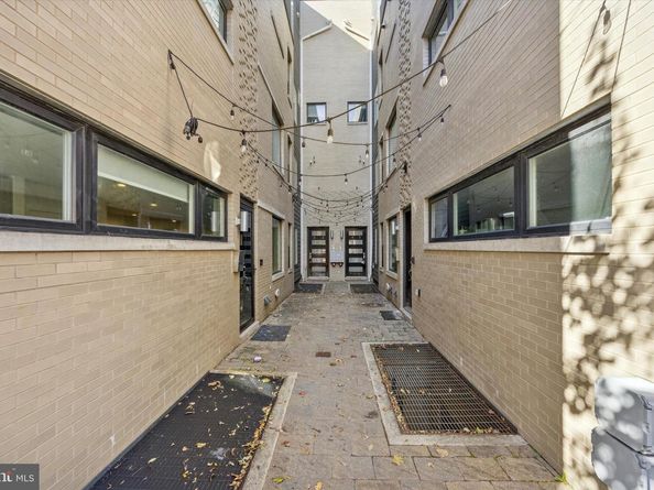 1022 S 2nd Street 7, Philadelphia PA 19147