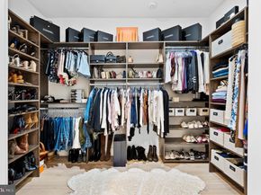 622 S 7TH Street, Philadelphia PA 19147