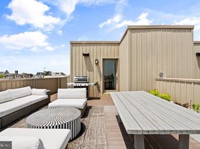 622 S 7TH Street, Philadelphia PA 19147