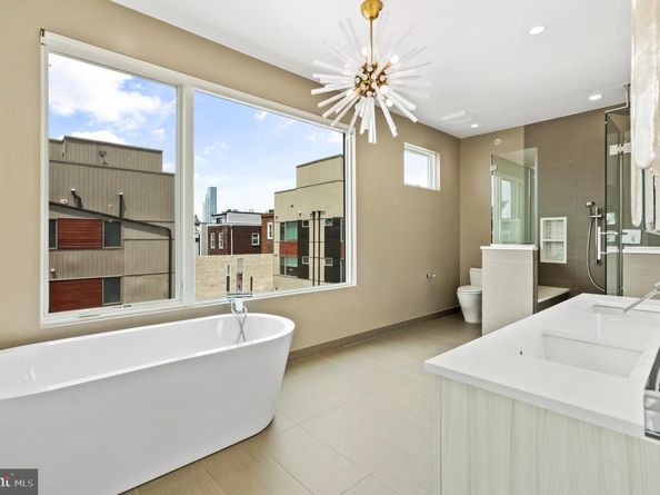 622 S 7TH Street, Philadelphia PA 19147