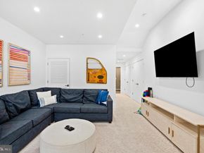 622 S 7TH Street, Philadelphia PA 19147