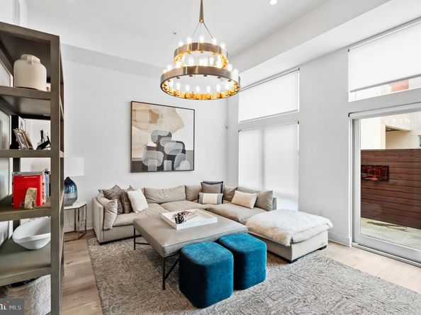 622 S 7TH Street, Philadelphia PA 19147