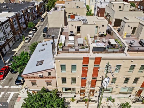 622 S 7TH Street, Philadelphia PA 19147