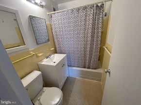 1121 Arlington Boulevard 508, Arlington VA 22209