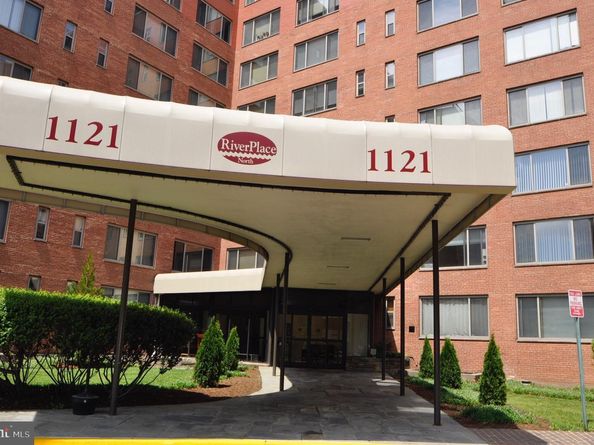 1121 Arlington Boulevard 508, Arlington VA 22209