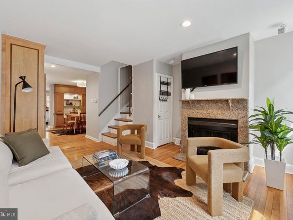 712 S 6TH Street, Philadelphia PA 19147