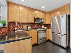 712 S 6TH Street, Philadelphia PA 19147
