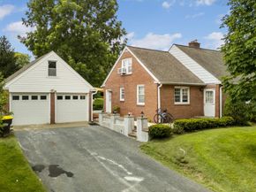 170, 200, 220 Old State Road, Berwyn PA 19312