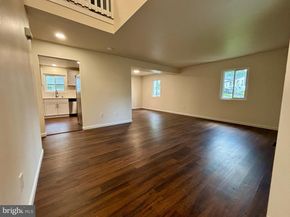 208 Keyes Court, Sterling VA 20164