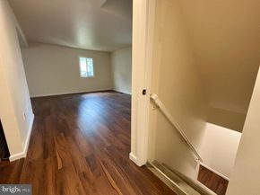 208 Keyes Court, Sterling VA 20164