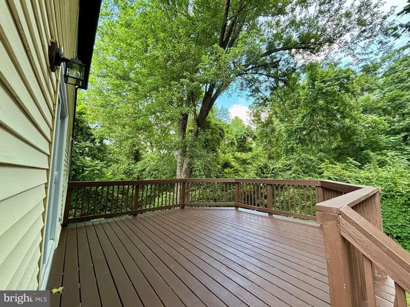 208 Keyes Court, Sterling VA 20164